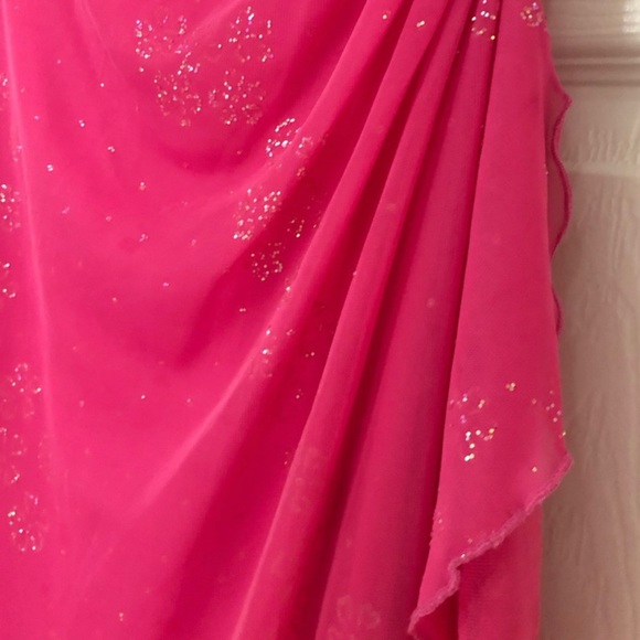 Vintage City Triangles Hot Pink Glitter Ruched Gown Dress with side Ruffles - Picture 3 of 6
